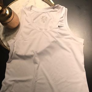 Nike ✔️ muscle workout tank